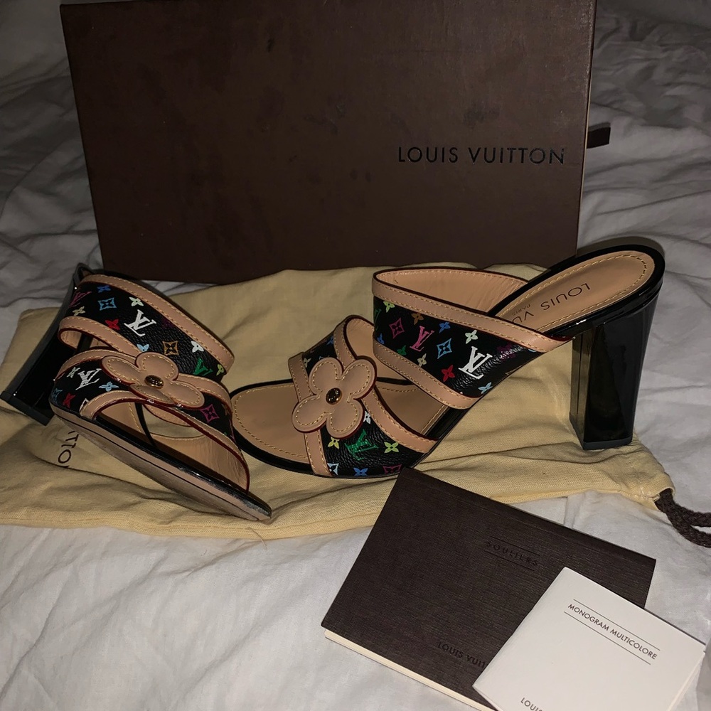 Louis Vuitton Black Heels Sophisticated Design